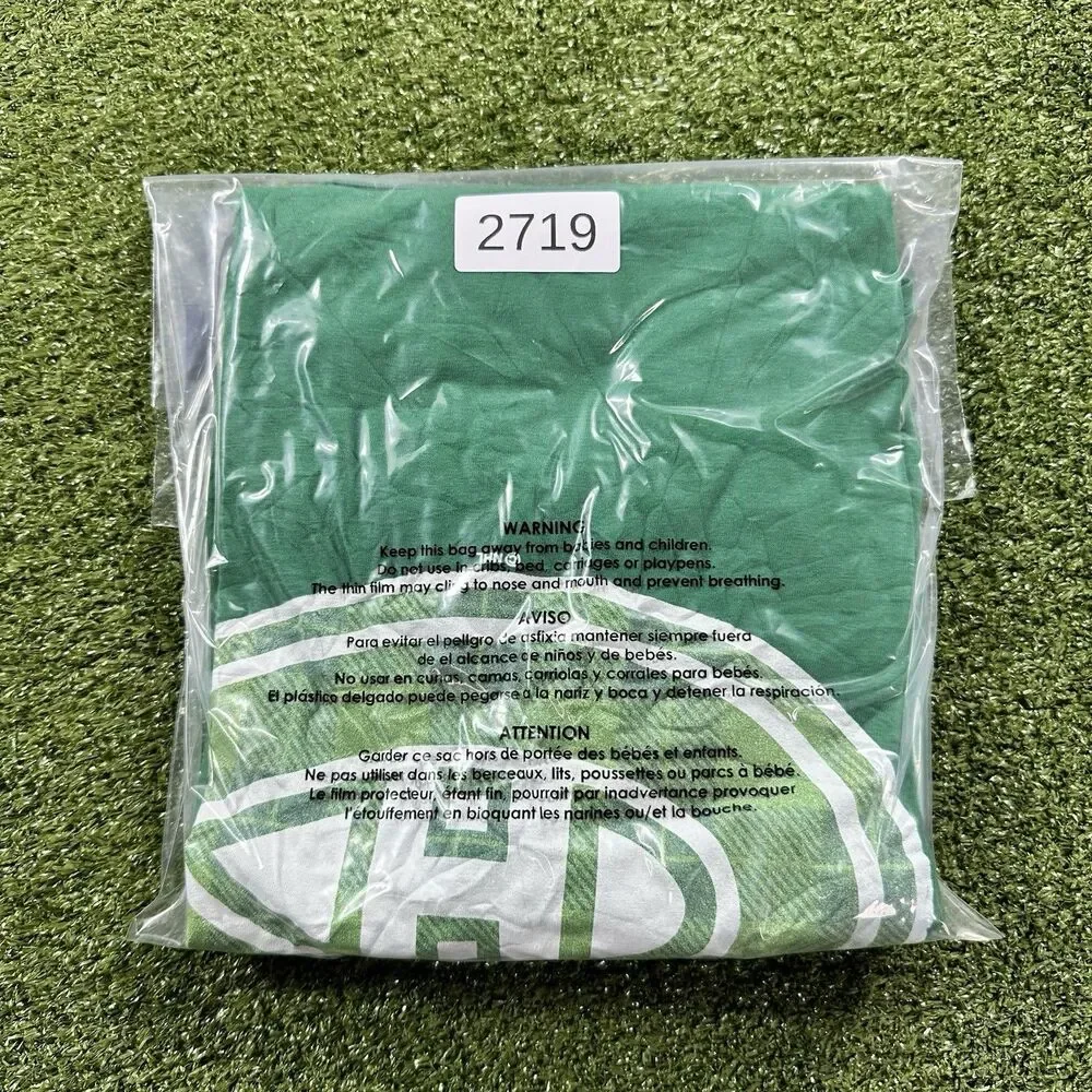Fanatics T-Shirt Men's L Green Montreal Canadians NWOT